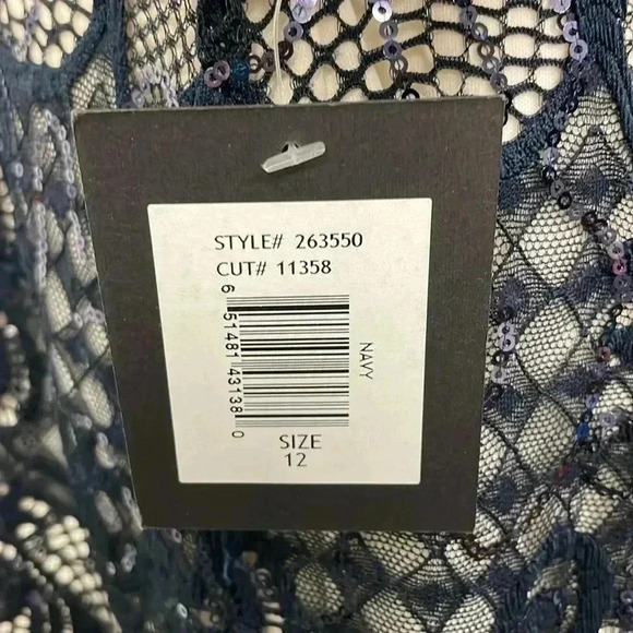 MARINA Navy Blue Open Back Lace Sequined Dress Womens Size 12 NWT - Picture 4 of 6